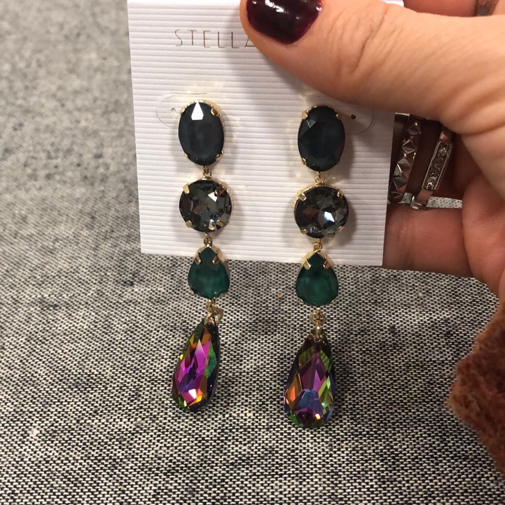 Statement earrings - Picture 4 of 4